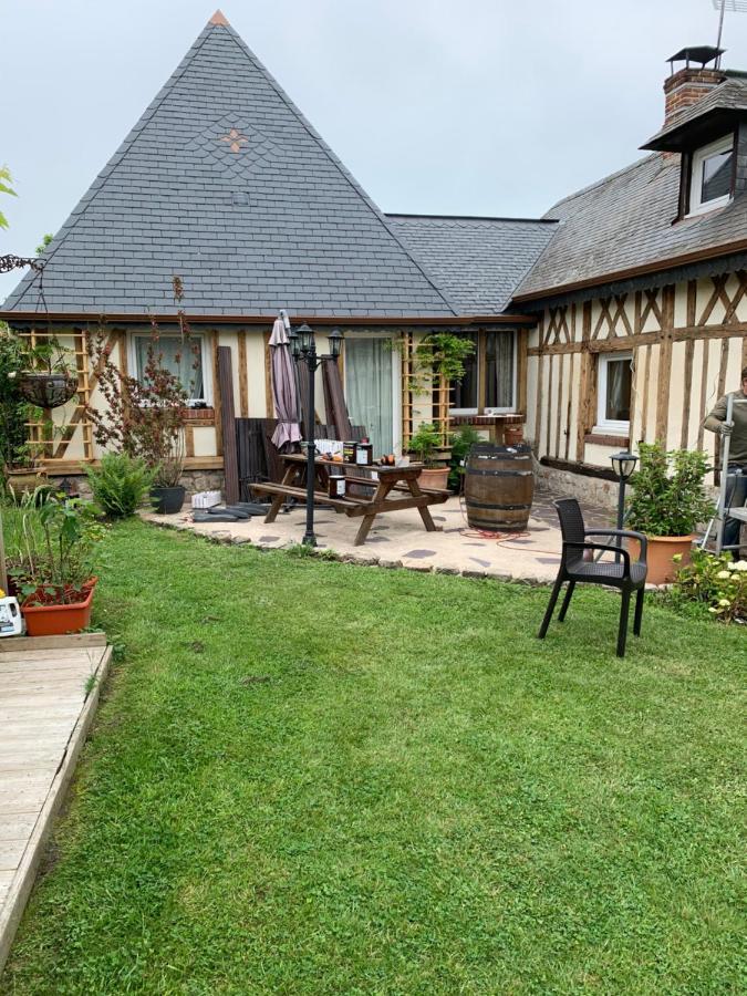 La Maison De Famille Neville Bagian luar foto